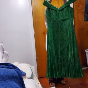 Brand new dress bought for a wedding that was canceled color hunter green